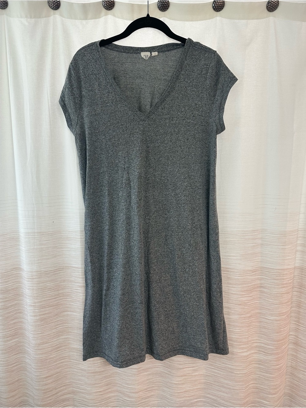 GAP Gray V-Neck T-Shirt Dress Size M